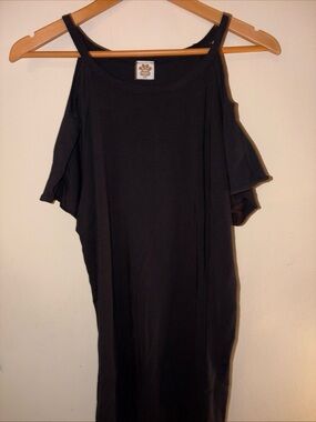 Cold-Shoulder Black Women's Top